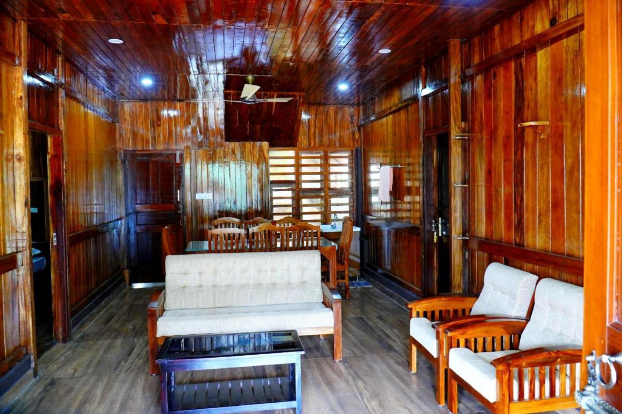 KallanaJackroot Heritage Athirappilly公寓 外观 照片